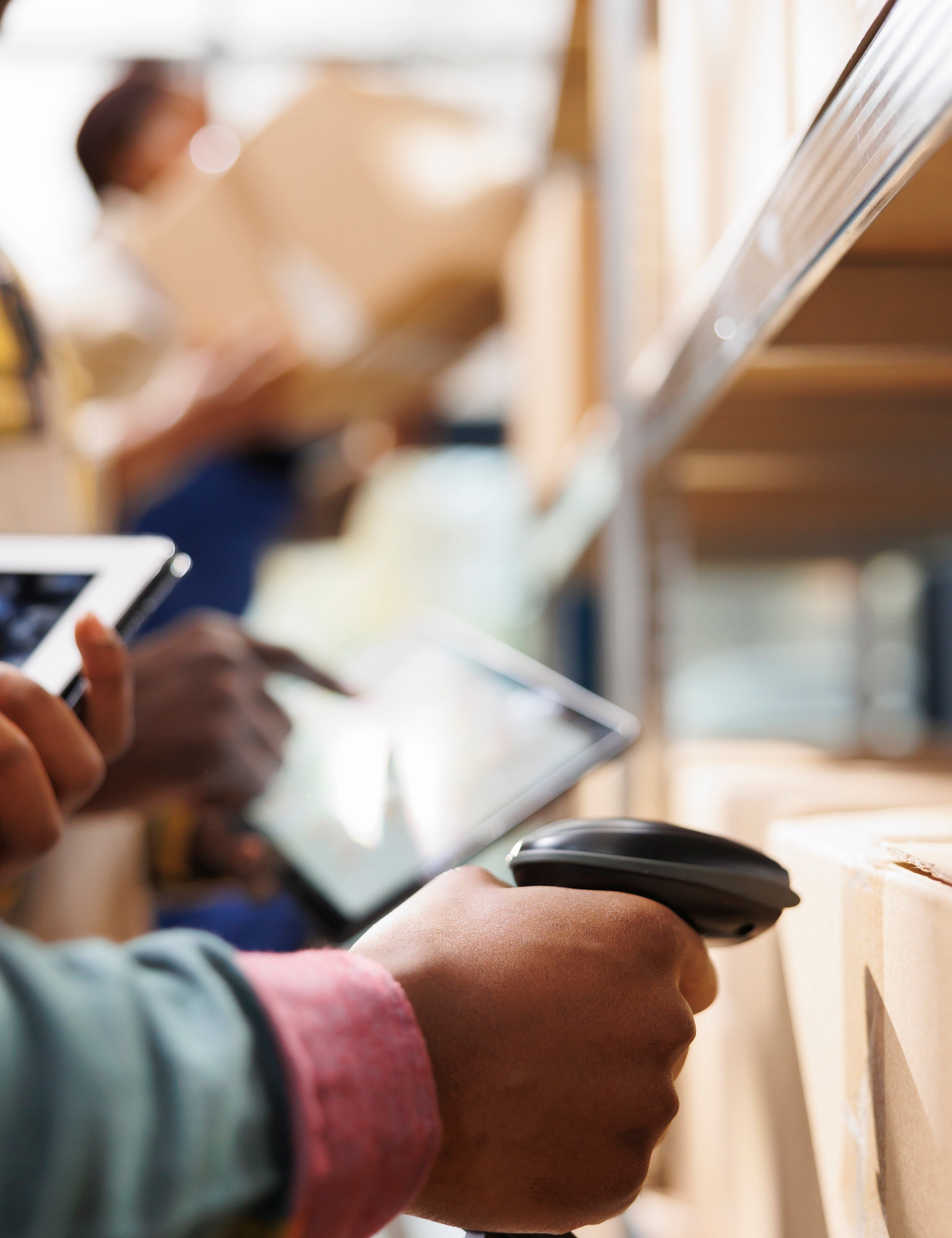 RFID vs código de barras: la comparativa que nadie te explica bien
